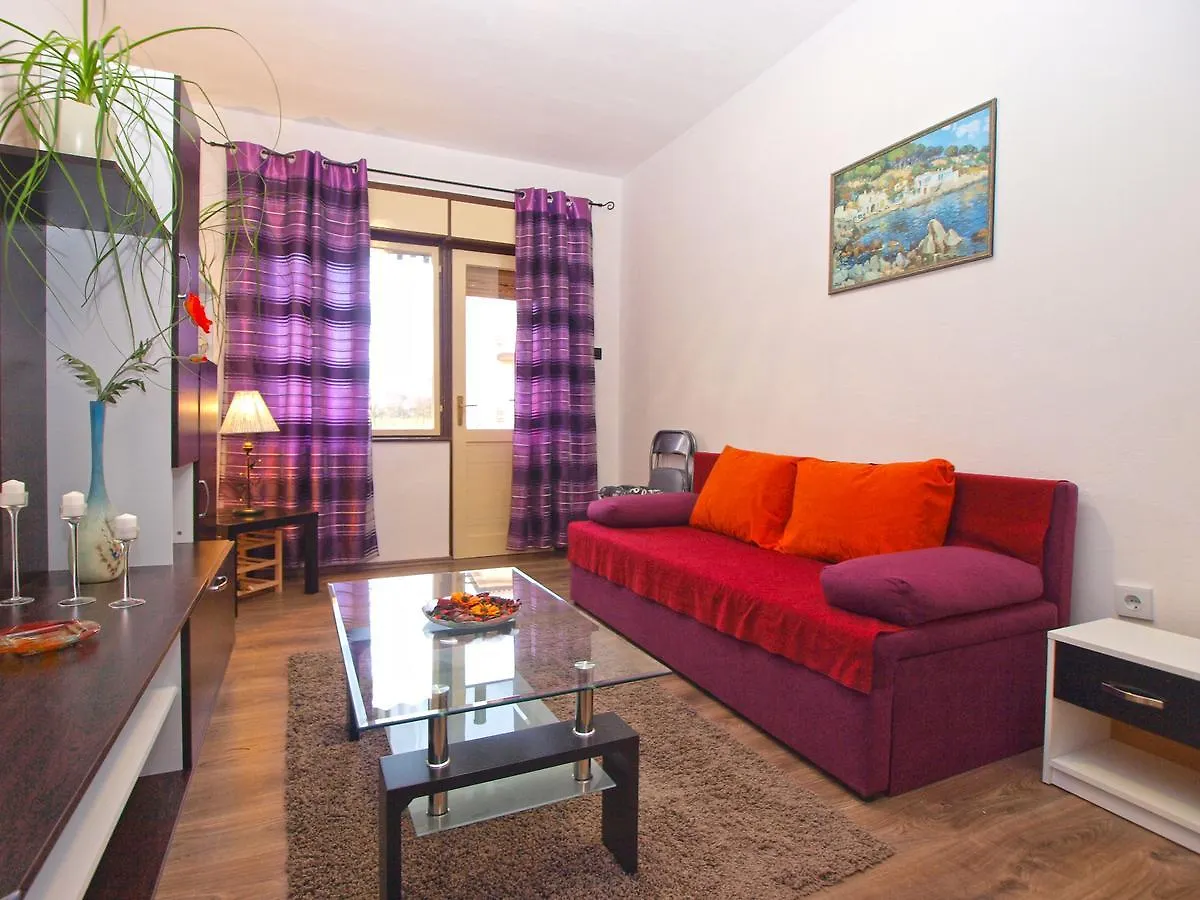 Apartment Luciano 1540 Pula Croatia